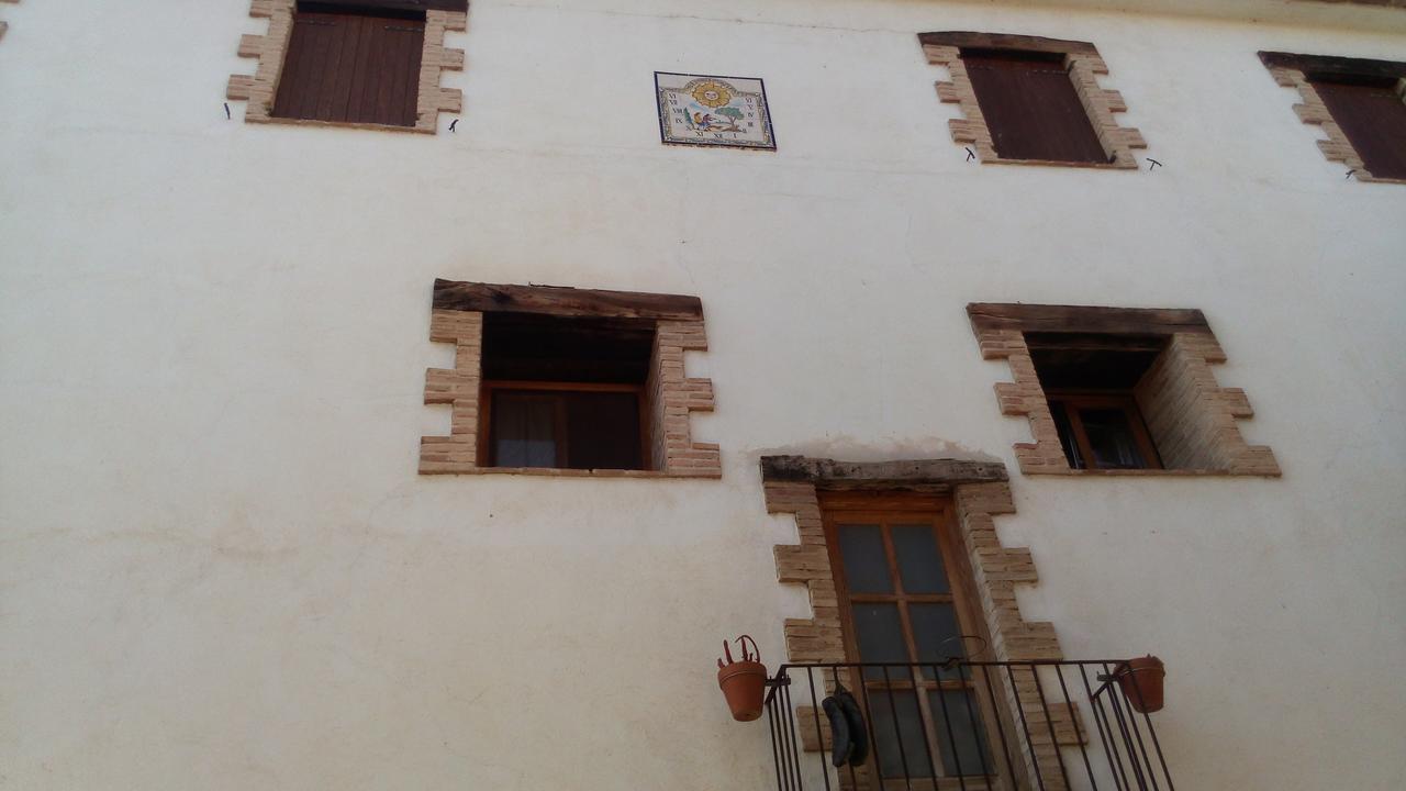 Hôtel Lo Moli De Rosquilles à Masdenverge Extérieur photo
